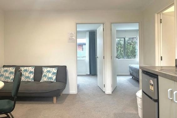 2-Bedroom Family Unit - Unit 7 (Shower Box)